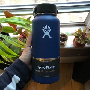 32 oz Hydro Flask Water Bottle